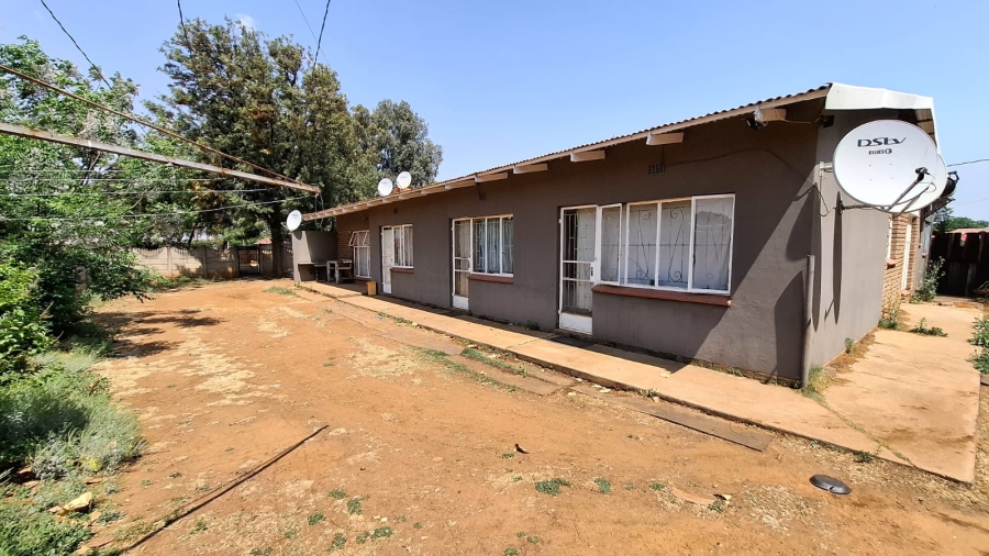 8 Bedroom Property for Sale in Orkney Park North West